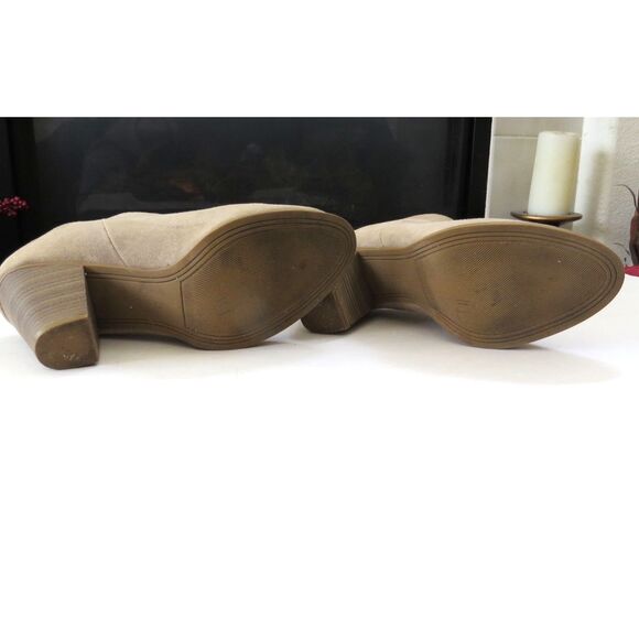 Express Women's Block Heel Mules  Faux Suede Tan  8 EUC - Picture 10 of 11